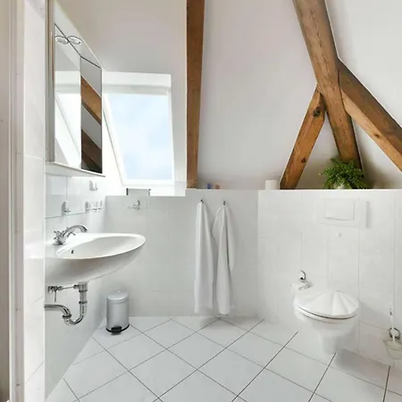 Weisses Roessl Schwalbennest *