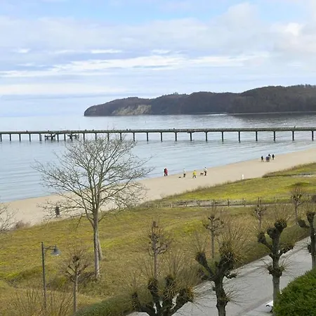 Weisses Roessl Schwalbennest